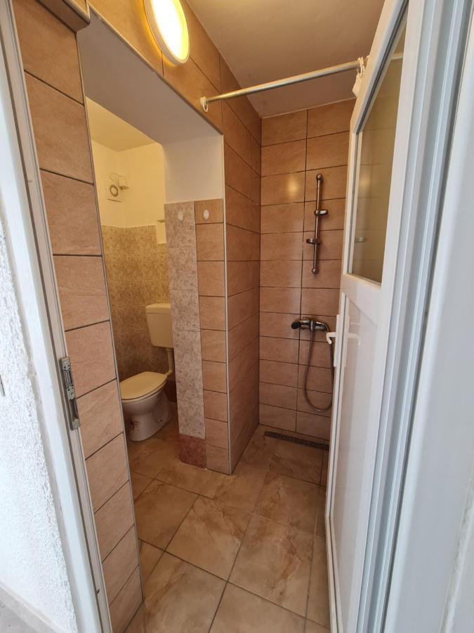 Apartma Pina Apartment อิซอลา ภายนอก รูปภาพ